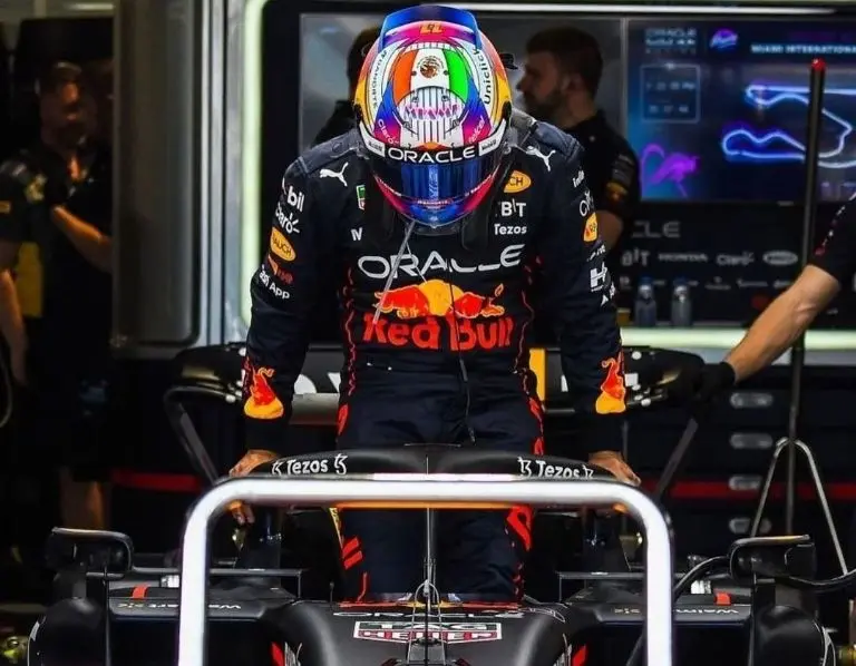'Checo' Pérez está registrando una buena campaña con Red Bull. Foto: Instagram @schecoperez