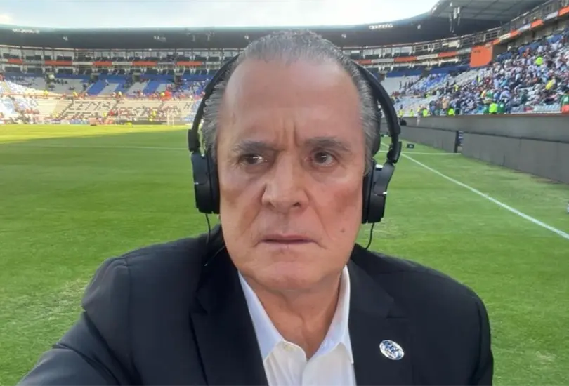 Raúl Orvañanos fue tundido en las redes sociales por su presunto localismo con Pachuca. Raúl Orvañanos fue tundido en las redes sociales por su presunto localismo con Pachuca.