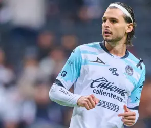 Nicolás Benedetti exhibe a aerolínea por robo de su equipaje