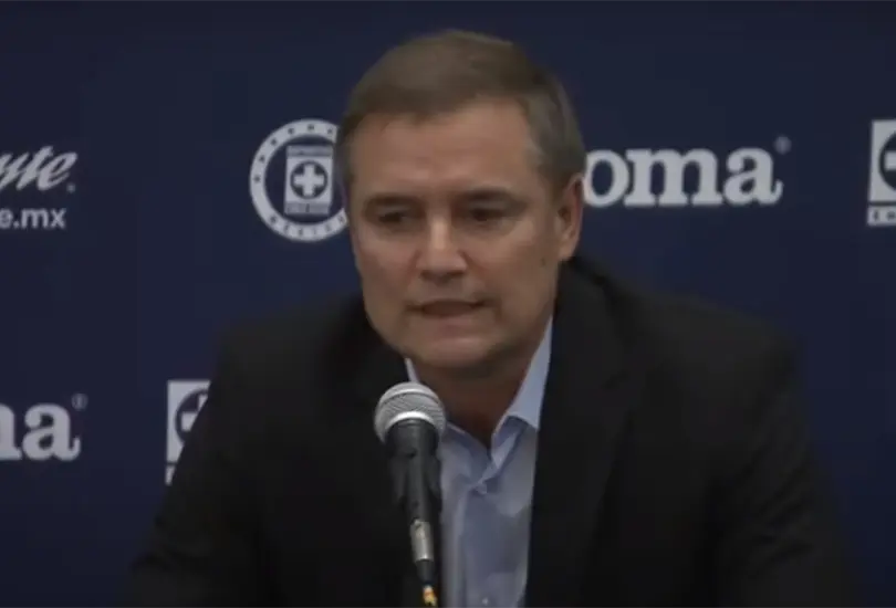 Diego Aguirre fue presentado como el nuevo t&eacute;cnico de Cruz Azul y ya dio de qu&eacute; hablar.