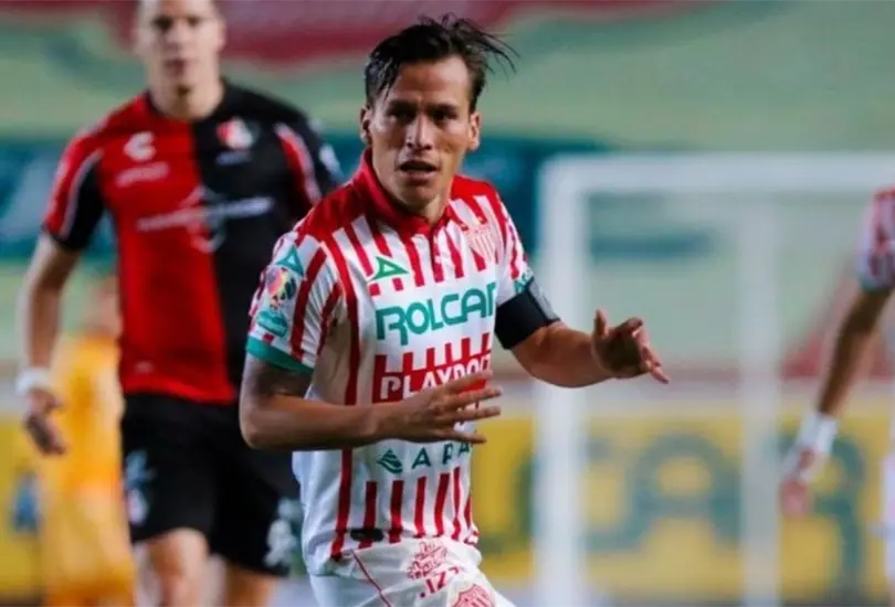 El Oso González es nuevo jugador de Chivas y su llegada dividió opiniones de la afición. El Oso González es nuevo jugador de Chivas y su llegada dividió opiniones de la afición.