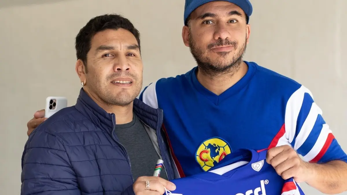 Su hermano, Alex Montiel (Escorpi&oacute;n Dorado), tambi&eacute;n ha manifestado su afici&oacute;n por los colores de las '&Aacute;guilas' del Am&eacute;rica.