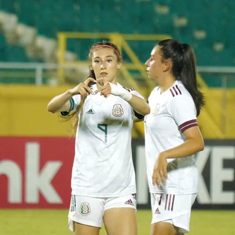 Tatiana Flores celebra gol ante Nicaragua - @miseleccionfem