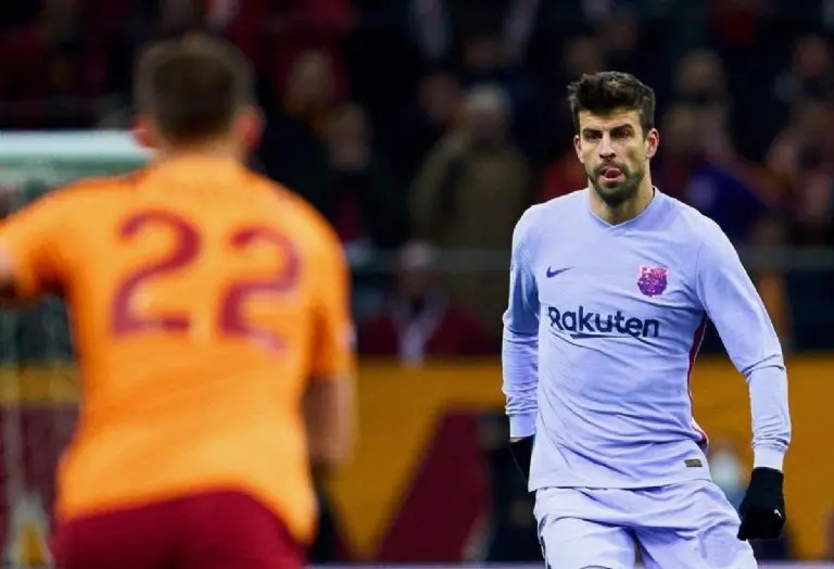 Gerard Piqué durante un partido. (@3gerardpique)