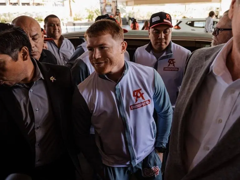 Álvarez vuelve a los encordados en este 2022 para enfrentarse a Dmitry Bivol. Foto: Instagram @Canelo