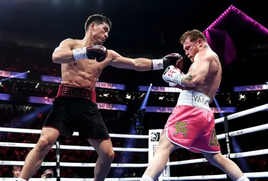 Canelo Álvarez reveló detalles y la posible fecha en la que tendría su revancha ante Dmitry Bivol con cinturones de por medio.