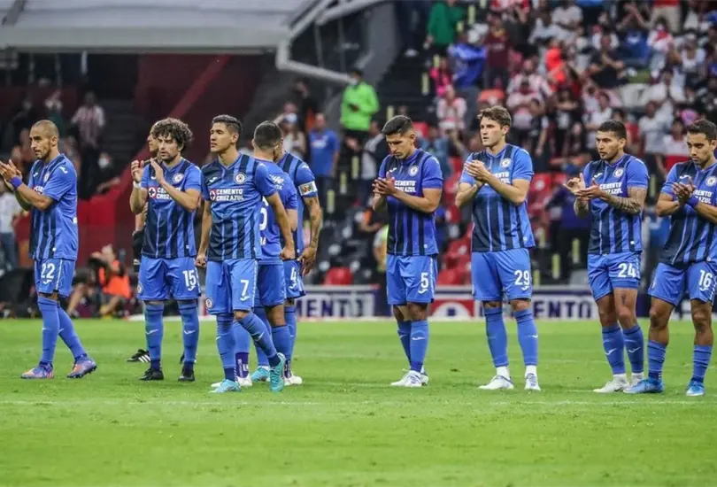 Cruz Azul es uno de los que peleará por el título. Cruz Azul es uno de los que peleará por el título.