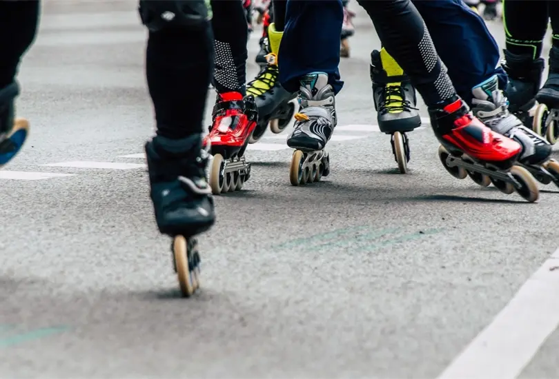 Patinar en ruedas tiene muchos beneficios para la salud.