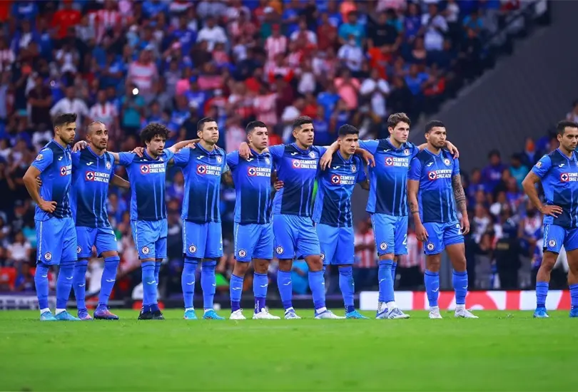 Cruz Azul tendr&aacute; nuevo escudo para el Apertura 2022