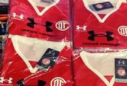 Las playeras del Toluca se están vendiendo a través de las redes sociales.