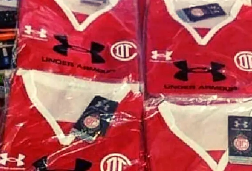 Las playeras del Toluca se están vendiendo a través de las redes sociales. Las playeras del Toluca se están vendiendo a través de las redes sociales.
