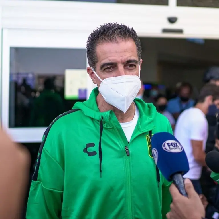 Renato Paiva es el nuevo DT del León. (@clubleon_oficial)