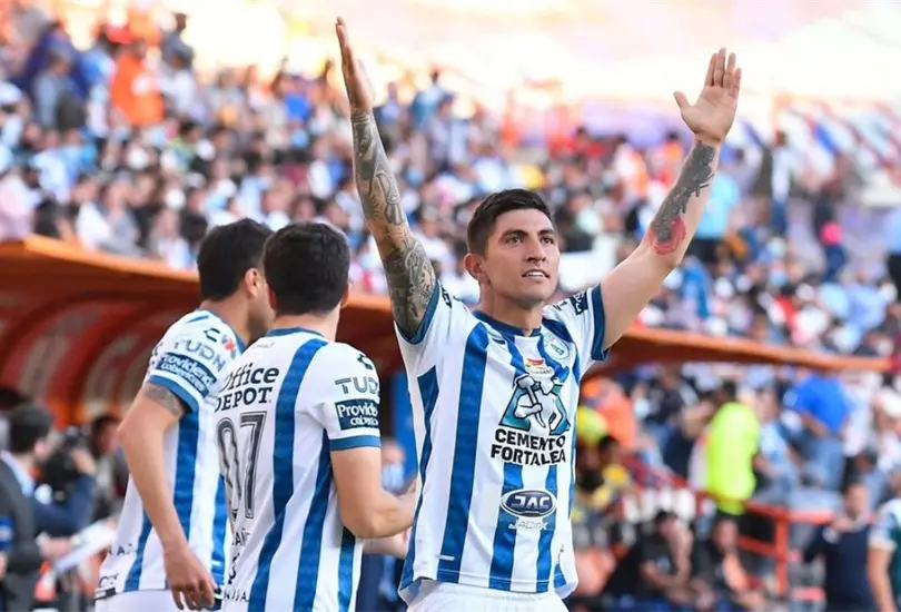 Víctor Guzmán fue uno de los mejores jugadores de la Liga MX y se lo recordó a Gerardo Tata Martino Víctor Guzmán fue uno de los mejores jugadores de la Liga MX y se lo recordó a Gerardo Tata Martino
