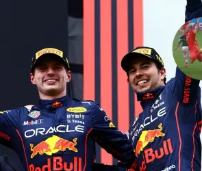 Verstappen bromea con Checo sobre el #NoEraPenal de Robben en Brasil 2014