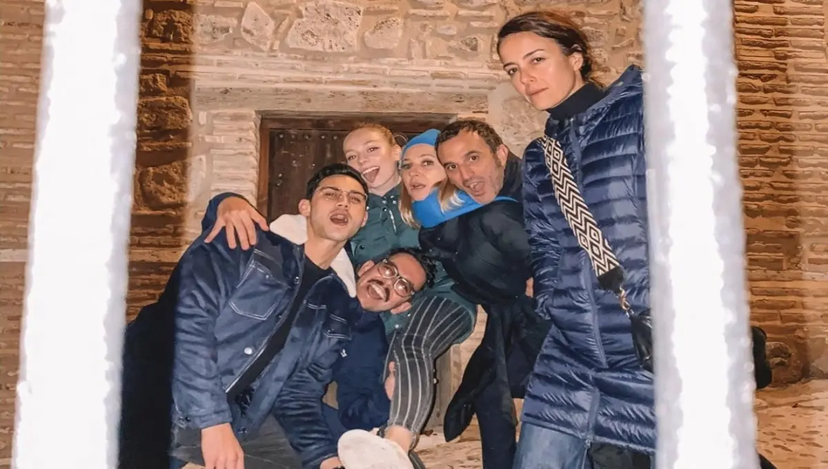 Ester y Alejandro se conocieron en el set de grabaci&oacute;n de la nueva serie de Manolo Caro, en 2019.