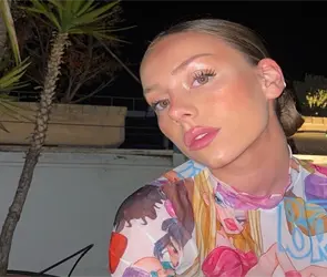 Ester Exp&oacute;sito, la actriz espa&ntilde;ola que cautiva a famosos y futbolistas | FOTOS