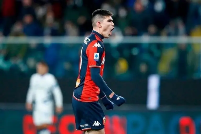 Johan Vásquez, defensa mexicano, tuvo un buen desempeño con el Genoa. (@johan_pipe)