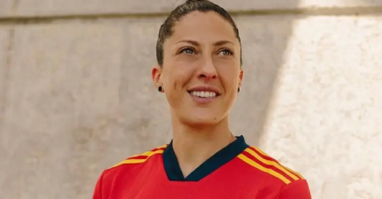 Con 32 años, la futbolista podría brillar en México. Instagram - Jennifer Hermoso
