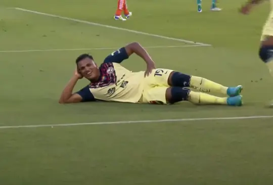 Ramón Martínez celebró como Cuauhtémoc Blanco en un partido amistoso del América Ramón Martínez celebró como Cuauhtémoc Blanco en un partido amistoso del América