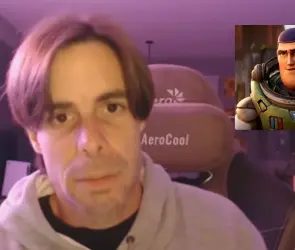 Youtuber Dross se indigna por el beso de "Lightyear" y se hace viral | VIDEO