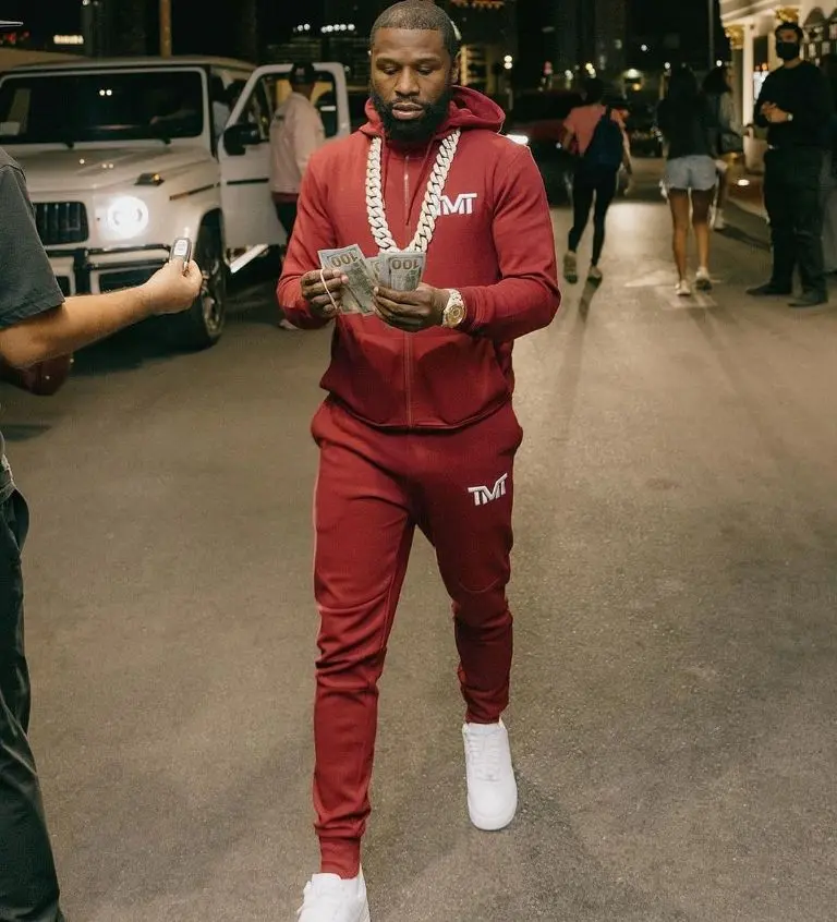 El Money no le toma importancia a los malos comentarios que hacen de su persona. Foto: Instagram @floydmayweather