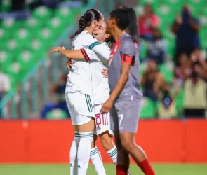 El INCREÍBLE doblete de Carolina Jaramillo en la goleada de México ante Perú