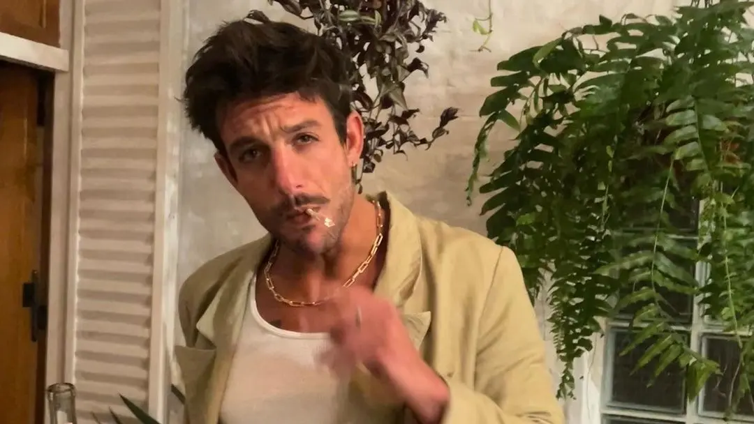 El actor es reconocido por su versatilidad y destaca su participación en múltiples series.