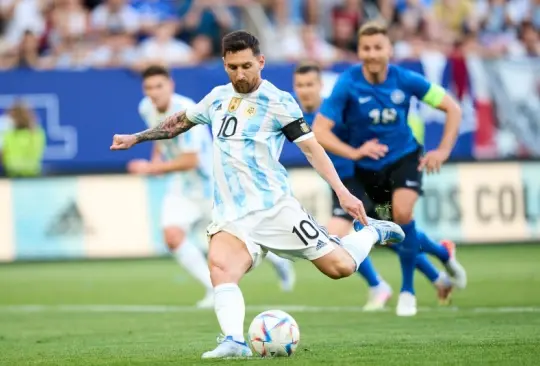 La Selección de Argentina presentó su nuevo jersey con la que competirán en la Copa del Mundo de Qatar 2022