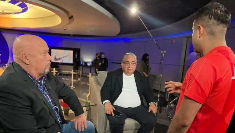Raúl Sarmiento junto a Enrique Bermúdez (@raulsarmiento)