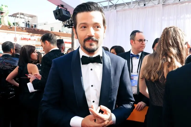 Pero ver el futbol no es lo único que hace Luna porque tuvo la oportunidad de participar en dos películas relacionadas a esta. 