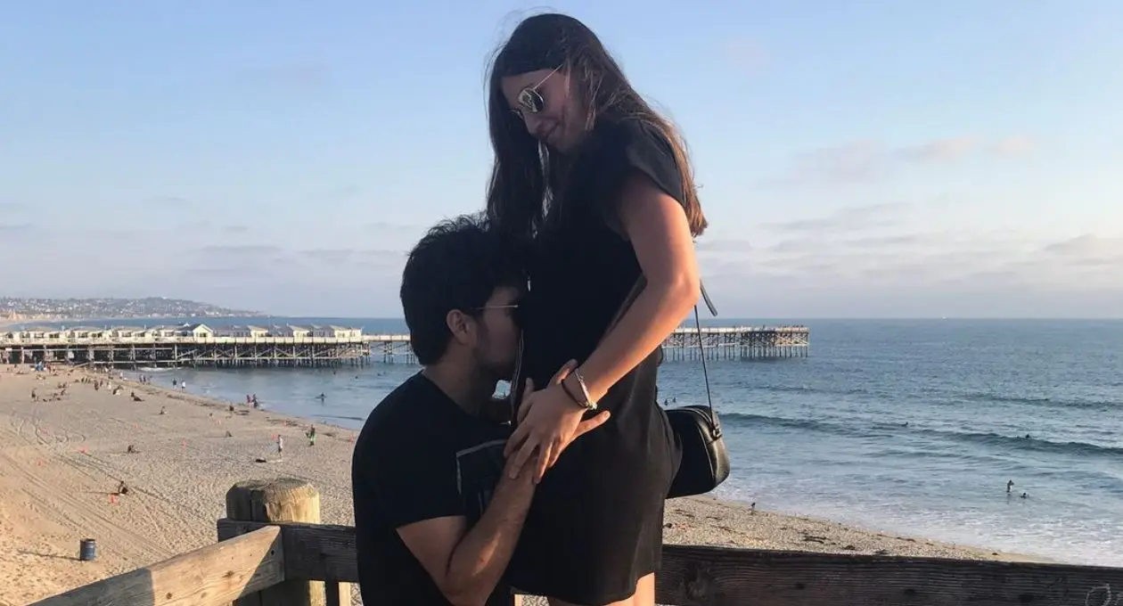 Despu&eacute;s de anunciar su noviazgo con el piloto, la tapat&iacute;a inform&oacute; que estaba embarazada