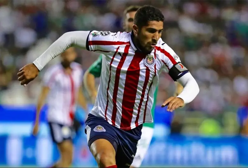 Jair Pereira record&oacute; los encontronazos que tuvo con los aficionados de Chivas