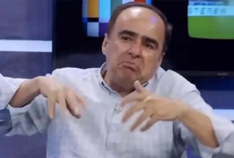 David Medrano lanz&oacute; un albur en plena transmisi&oacute;n.