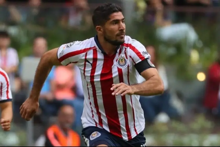 Jair Pereira recordó que tuvo enfrentamientos con los aficionados de Chivas - Twitter @Chivas