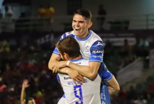 Aristeguieta festeja el gol de Reyes ante Mazatlán.