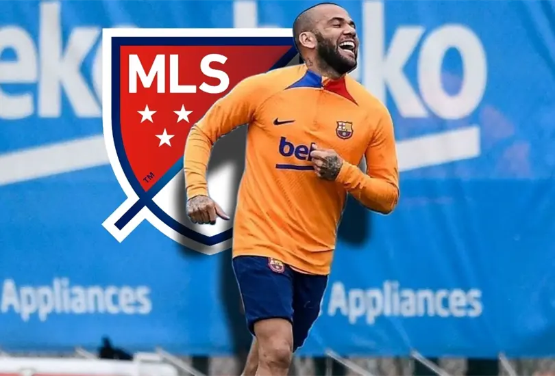 Dani Alves tendr&iacute;a una oferta de la MLS y ser&iacute;a mejor que la de Pumas.