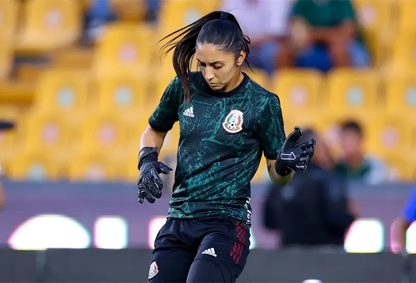 Itzel Gonz&aacute;lez fue elogiada en el juego entre M&eacute;xico y Estados Unidos.