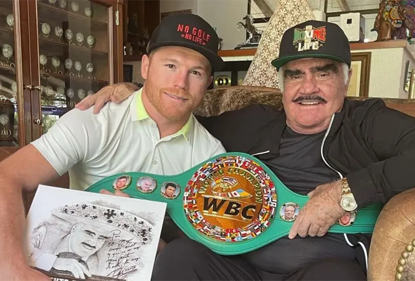 El Canelo &Aacute;lvarez presume de tener una excelente amistad con diferentes artistas de m&uacute;sica regional mexicana.