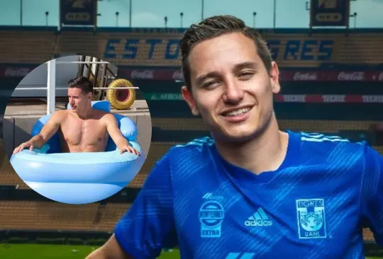 Florian Thauvin trata de mantener la línea durante su estancia con Tigres.