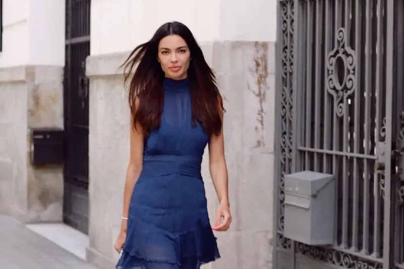 "(El 2017) Fue increíble en lo profesional y sentimental. Desfilé por primera vez en Alta Costura y en ese año nos casamos. Además, nos fuimos a vivir a París, todo un regalo de amor mudarnos a mi ciudad favorita", aseveró Joana Sanz.