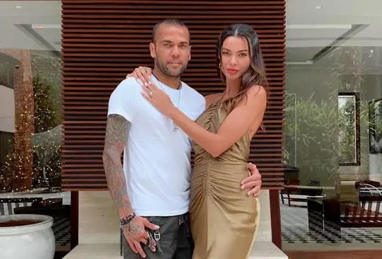 Dani Alves salió a la defensa de su esposa, Joana Sanz, tras que causó controversia por su llegada a Pumas