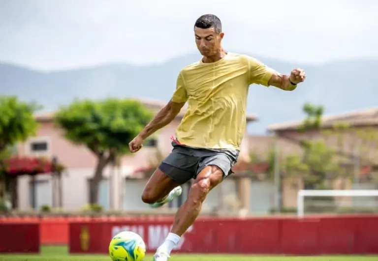 Cristiano Ronaldo quiere jugar Champions League. (@cristiano)