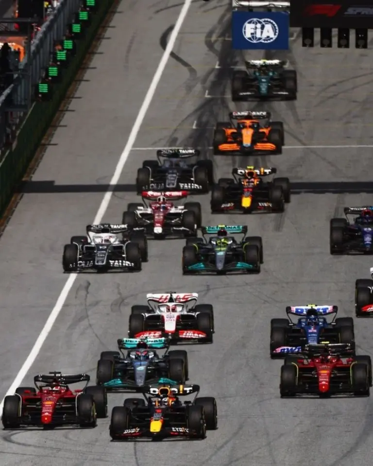 La F1 quiere que el público conozca más de los protagonistas del automovilismo. (@F1)