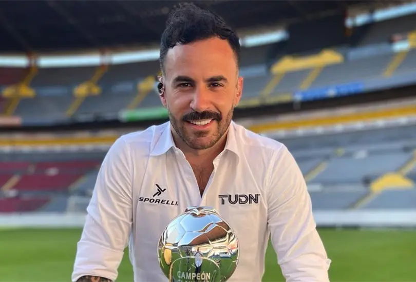 Marc Crosas defendi&oacute; a Vix de aficionados que reclamaron a la aplicaci&oacute;n 