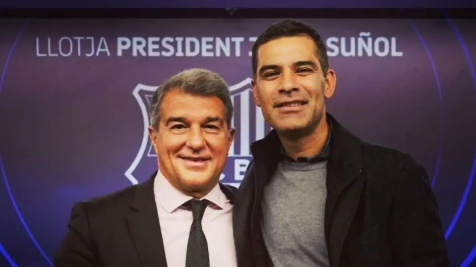 Rafa M&aacute;rquez tiene buena relaci&oacute;n con el presidente del Barcelona, Joan Laporta, y esto lo ayudar&iacute;a regresar al equipo. 