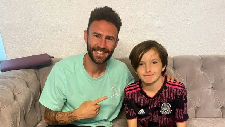 El hijo de Luis García con Miguel Layún (GarciaPosti)