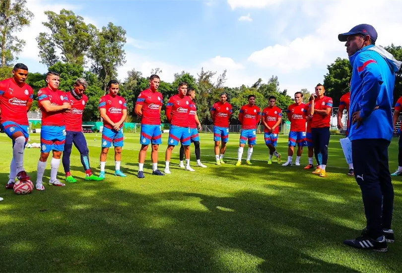 Chivas se burl&oacute; del Am&eacute;rica tras el error de Pep Guardiola