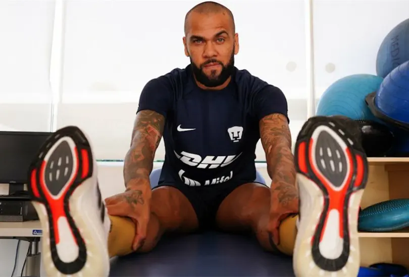 Dani Alves se convirtió en uno de los cinco mejores pagados de la Liga MX después de su fichaje con Pumas. Dani Alves se convirtió en uno de los cinco mejores pagados de la Liga MX después de su fichaje con Pumas.