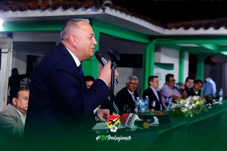 Los directivos de Bolivia están dispuestos a contratar alguien