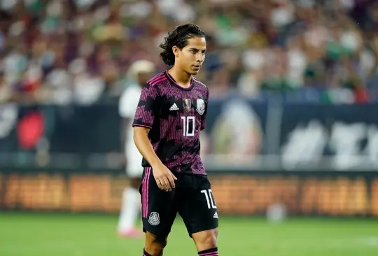 Diego Lainez no fue incluido en el plantel del Real Betis para su gira en Inglaterra